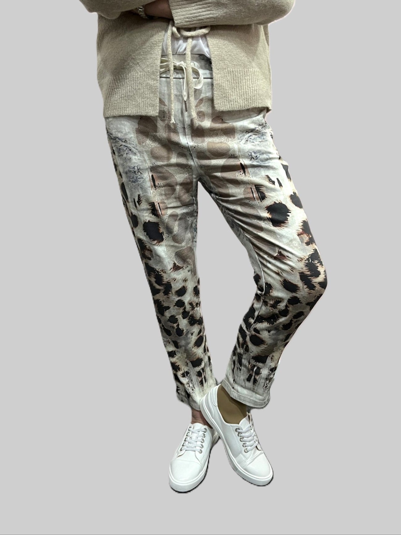 Sophia Leopard Pants