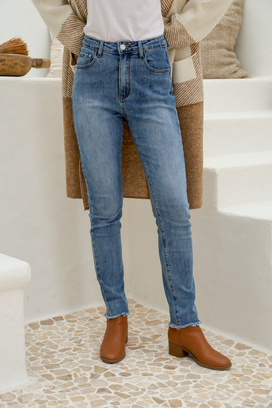 Mid Blue Wash Mum Jean